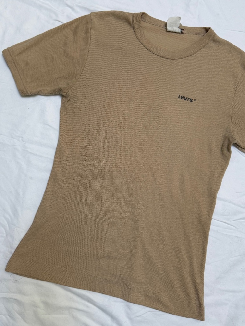 VINTAGE '90s Levi's Made in Canada ribbed tan red tab t-shirt